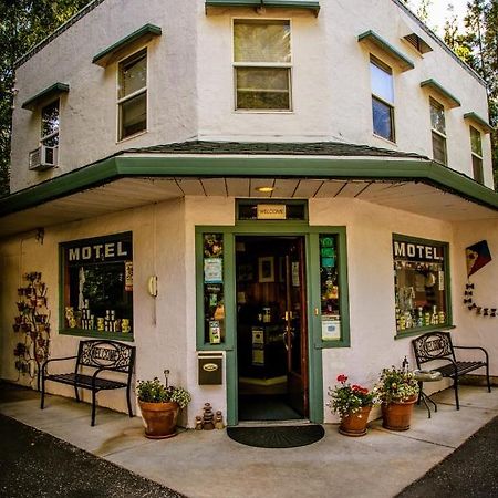 Outside Inn ネバダシティ エクステリア 写真
